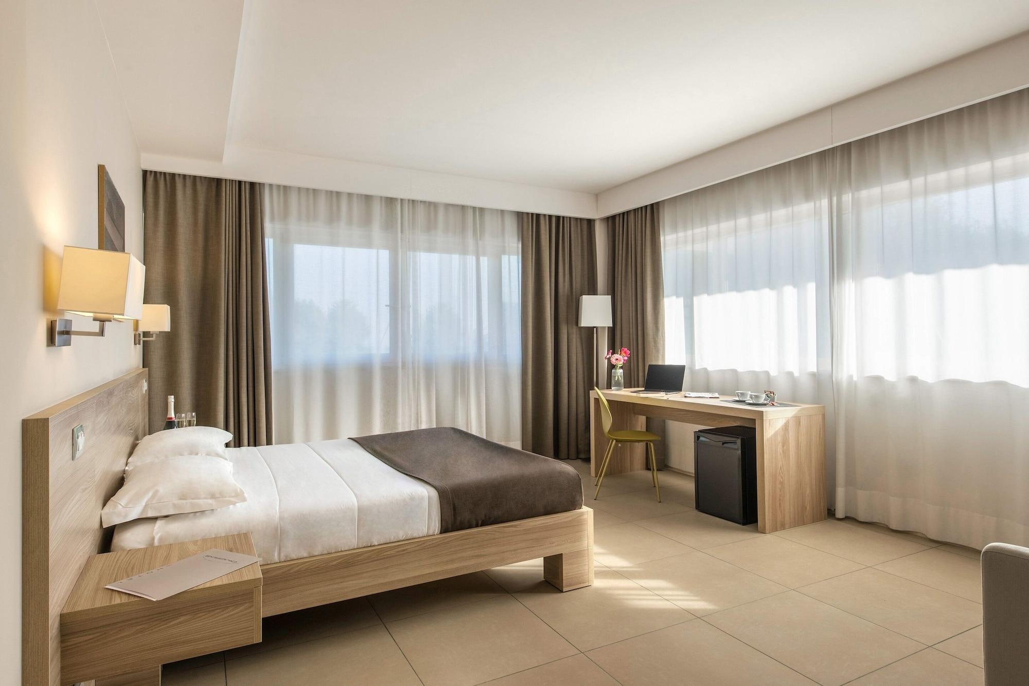 Dimorae And - Hotel