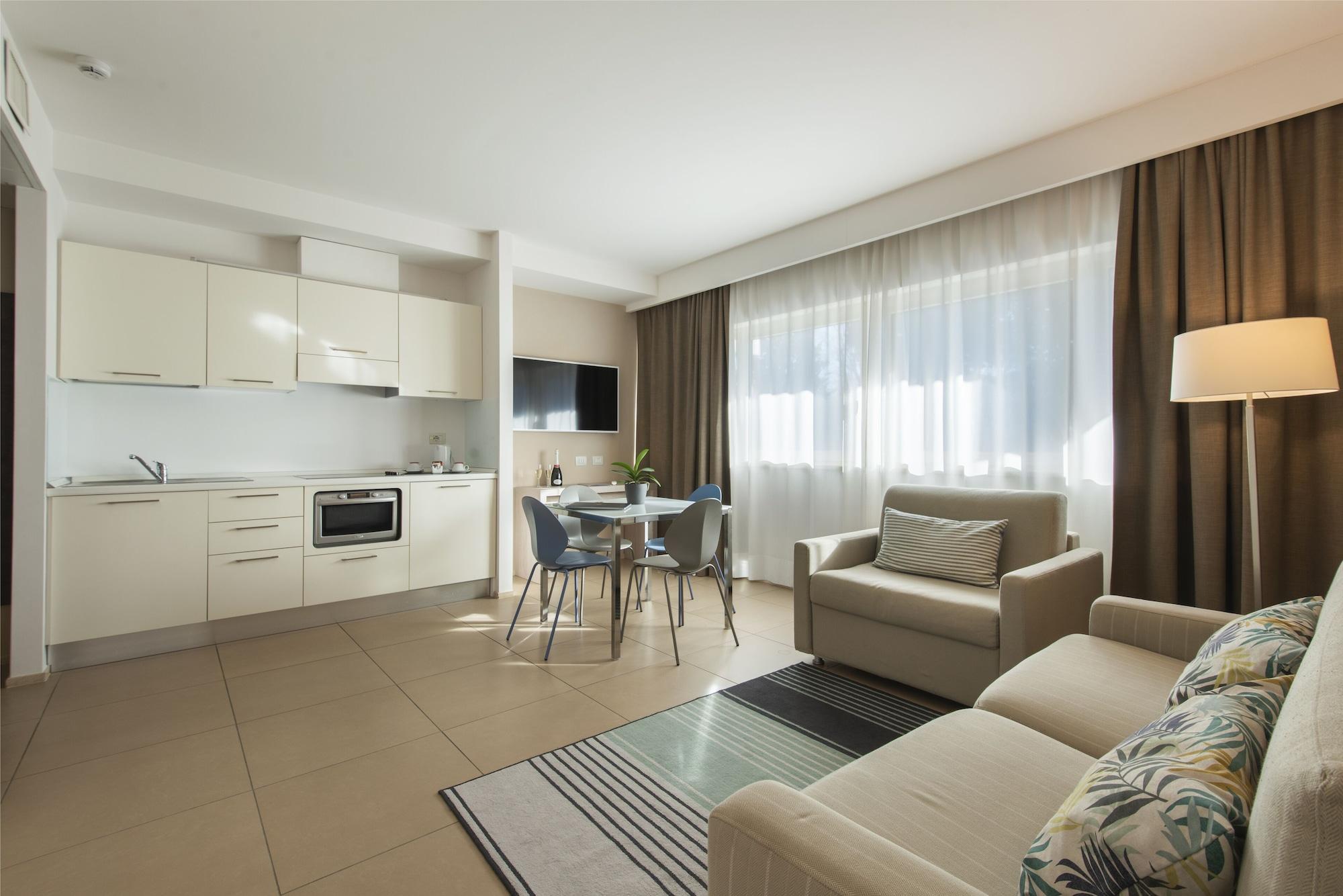 Hotel Dimorae And -